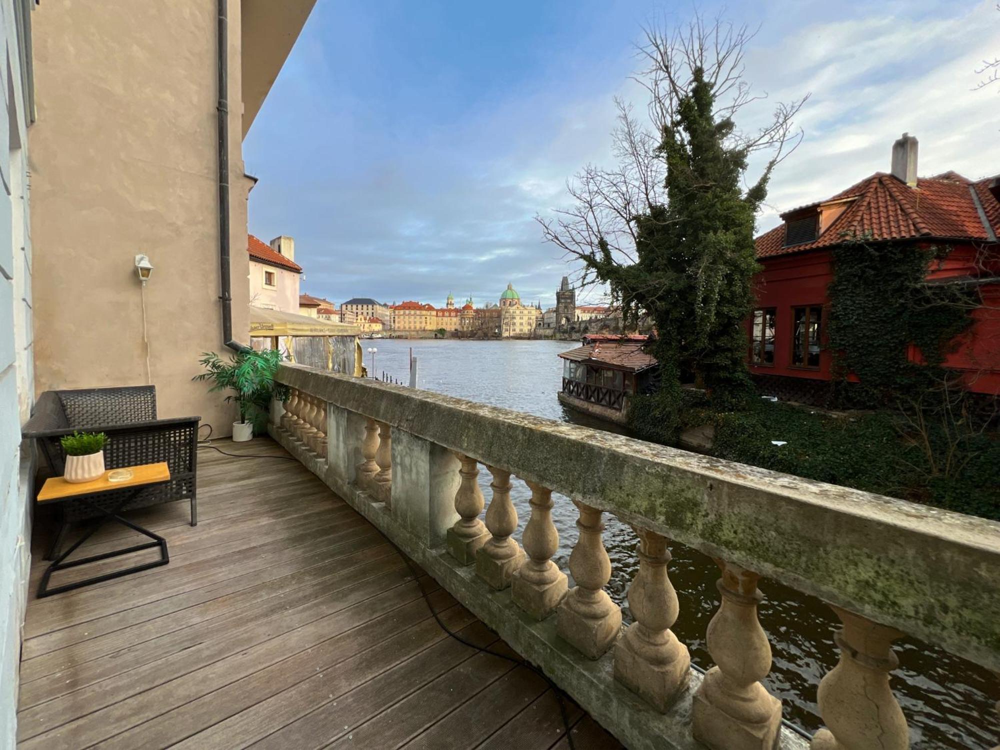 פראג Residence Charles Bridge מראה חיצוני תמונה